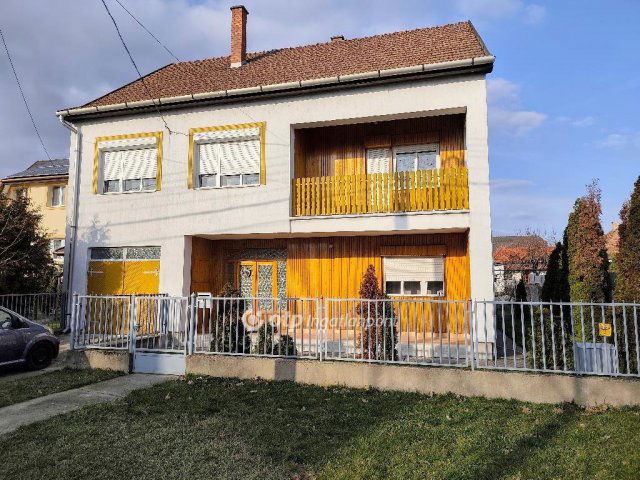 Eladó családi ház, Sárospatakon 59.9 M Ft, 3+1 szobás