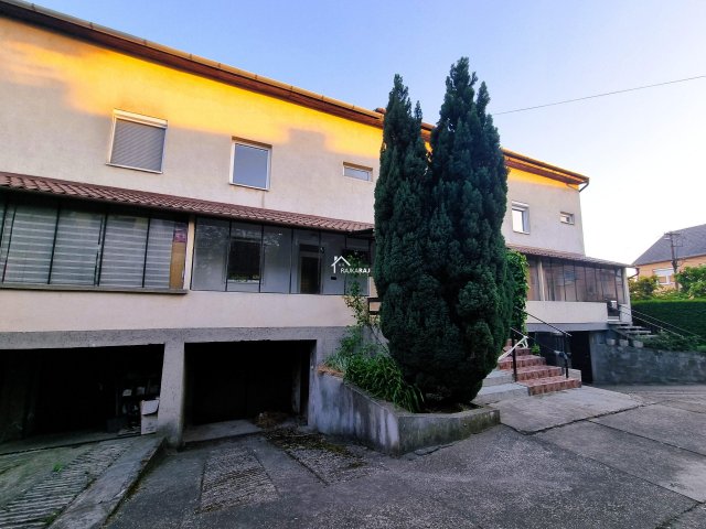 Eladó sorház, Mosonmagyaróváron 62.99 M Ft, 4 szobás