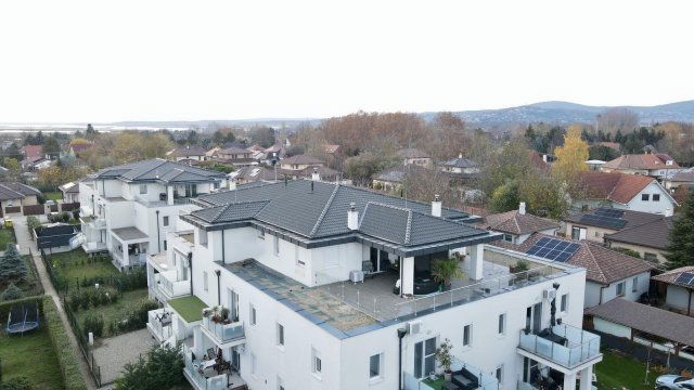 Eladó téglalakás, Kápolnásnyéken 79.99 M Ft, 1 szobás