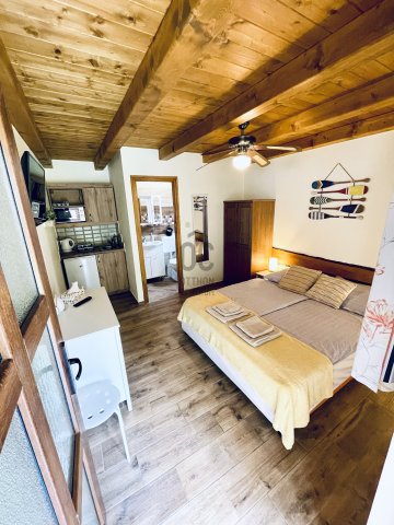 Eladó nyaraló, Zamárdiban 217 M Ft, 8 szobás