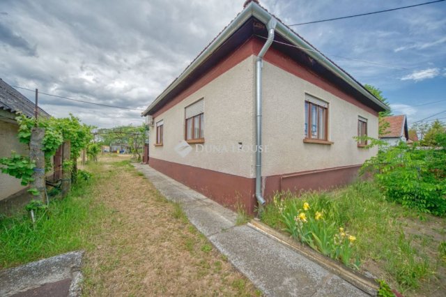 Eladó családi ház, Újszilváson 42.9 M Ft, 4 szobás