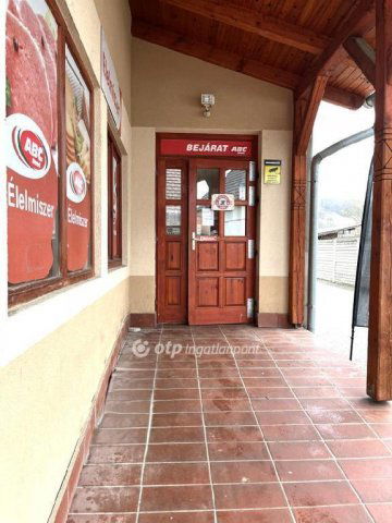 Eladó családi ház, Kazáron 62 M Ft, 4 szobás