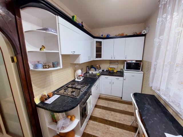 Kiadó panellakás, albérlet, Győrött 180 E Ft / hó, 2 szobás