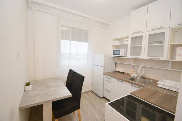 Kiadó panellakás, albérlet, Debrecenben 200 E Ft / hó, 2 szobás