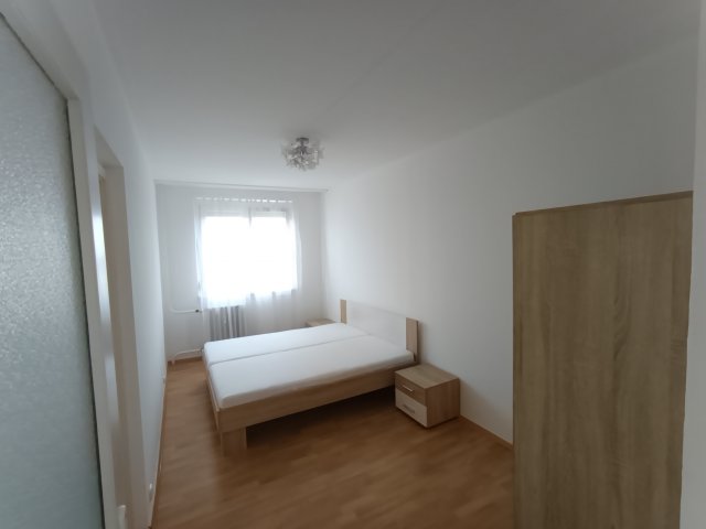 Eladó panellakás, Kecskeméten 46.5 M Ft, 2 szobás