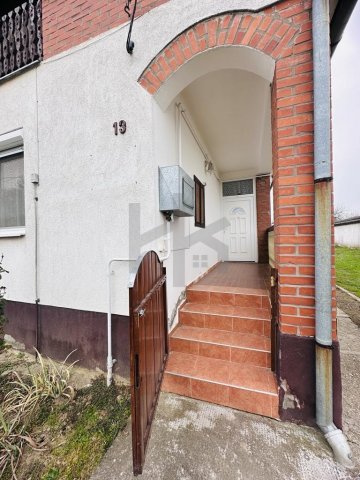 Eladó családi ház, Berzencén 33.5 M Ft, 4 szobás