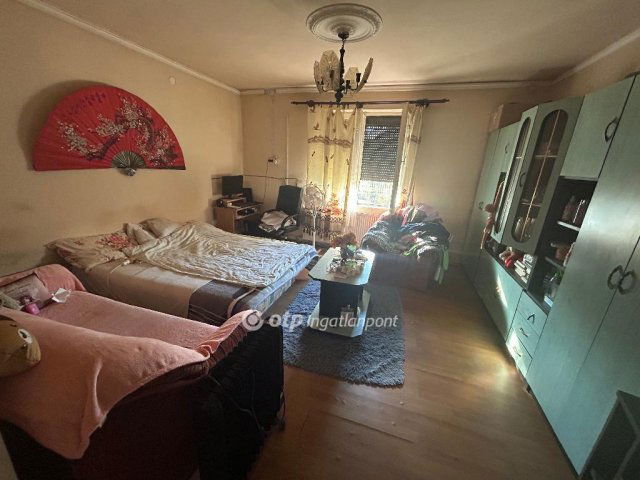 Eladó családi ház, Nádudvaron 26 M Ft, 3 szobás