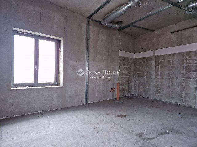 Eladó iroda, Kecskeméten 140 M Ft / költözzbe.hu