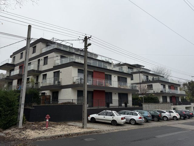 Kiadó téglalakás, albérlet, Pécelen 250 E Ft / hó, 3 szobás