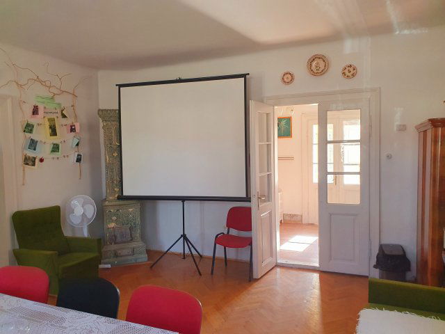 Eladó családi ház, Göncön 24.9 M Ft, 5 szobás