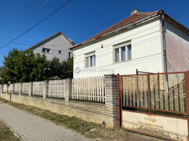 Eladó családi ház, Pécsváradon 49.9 M Ft, 4 szobás