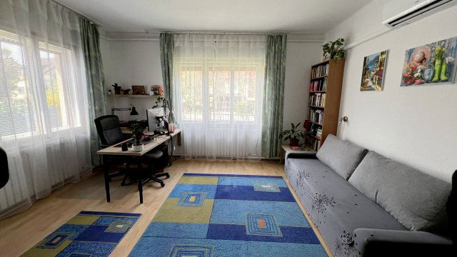 Eladó családi ház, Szigetszentmiklóson 99.9 M Ft, 4 szobás