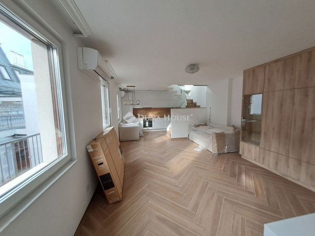 Eladó téglalakás, Budapesten, VI. kerületben 90 M Ft, 2 szobás