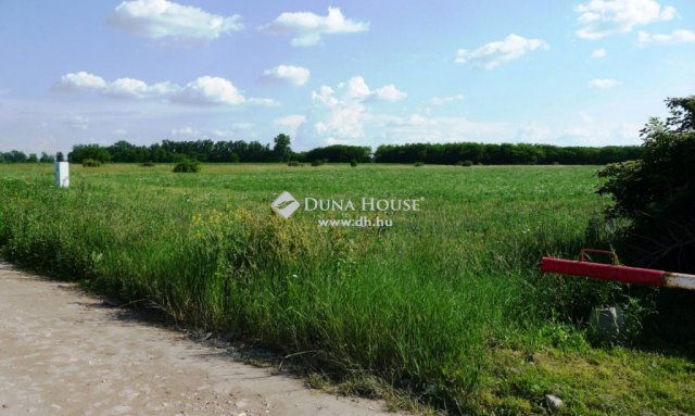 Eladó ipari ingatlan, Vecsésen 527.32 M Ft / költözzbe.hu