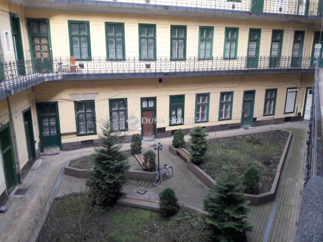 Kiadó téglalakás, albérlet, Budapesten, VIII. kerületben