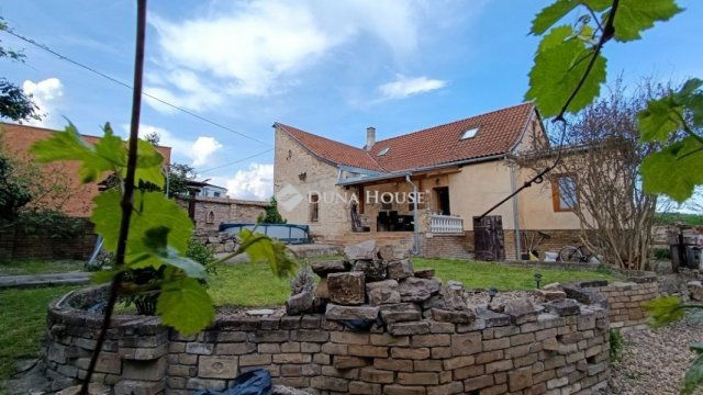 Eladó családi ház, Mohácson 138 M Ft, 4 szobás