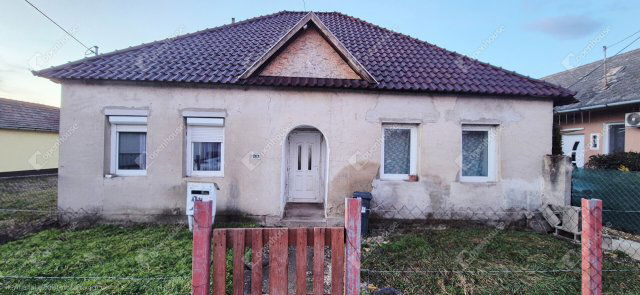 Eladó családi ház, Sajóecsegen 29.9 M Ft, 4 szobás