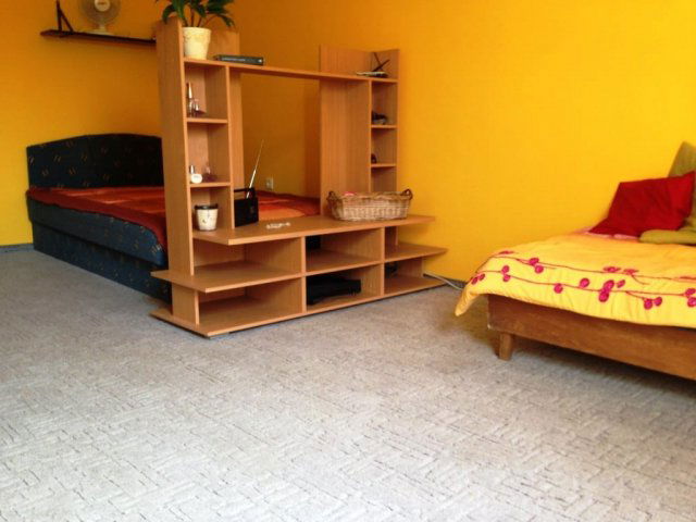 Kiadó panellakás, albérlet, Pécsett, Gosztonyi Gyula utcában