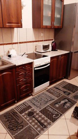 Kiadó panellakás, albérlet, Debrecenben 180 E Ft / hó, 2 szobás