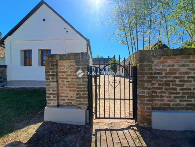 Eladó családi ház, Kásádon 44.9 M Ft, 3 szobás