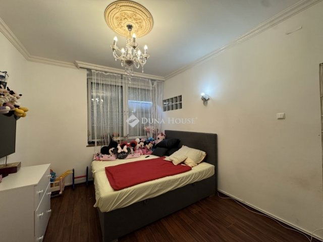 Eladó téglalakás, Budapesten, VIII. kerületben 85 M Ft, 3 szobás