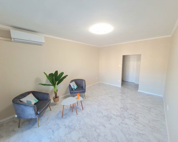 Eladó téglalakás, Debrecenben, Egyetem sugárúton 82.5 M Ft