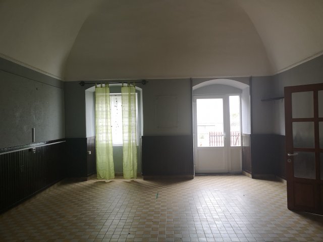 Eladó téglalakás, Nagyesztergáron 25 M Ft, 2 szobás