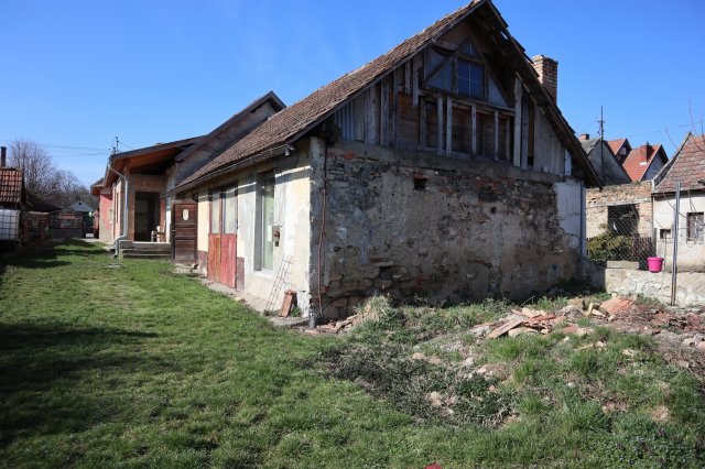 Eladó családi ház, Lesenceistvándon 55 M Ft, 4 szobás