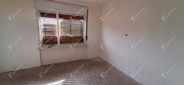 Eladó családi ház, Zalabaksán 18 M Ft, 4 szobás