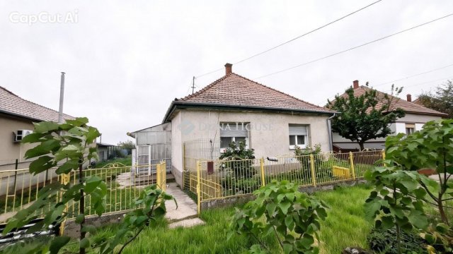 Eladó családi ház, Mezőfalván 39.9 M Ft, 3 szobás