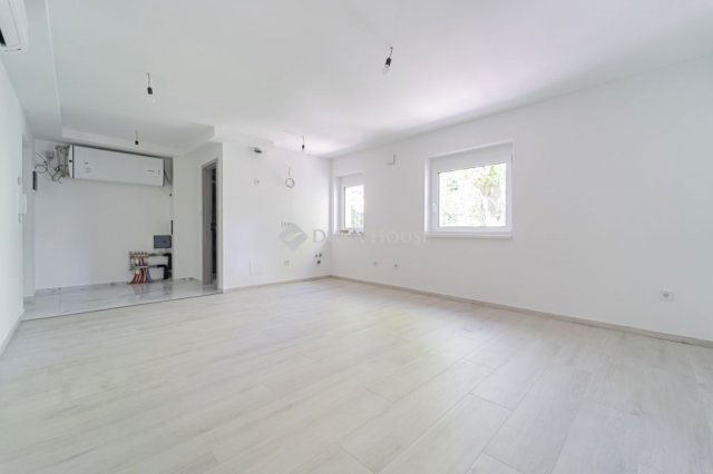 Eladó téglalakás, Rétságon 28.9 M Ft, 1 szobás
