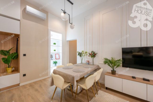 Eladó téglalakás, Budapesten, VII. kerületben 119.9 M Ft