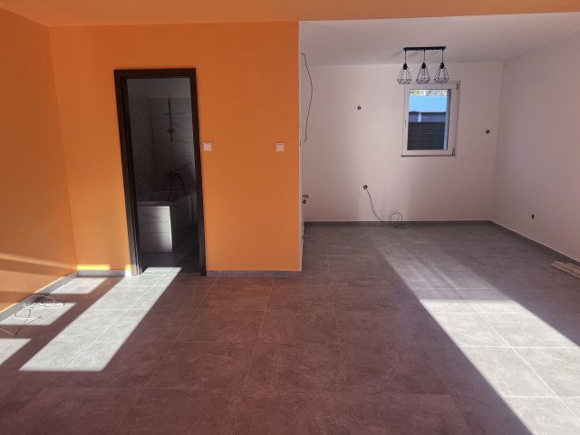 Eladó téglalakás, Dunakeszin 60.25 M Ft, 3 szobás