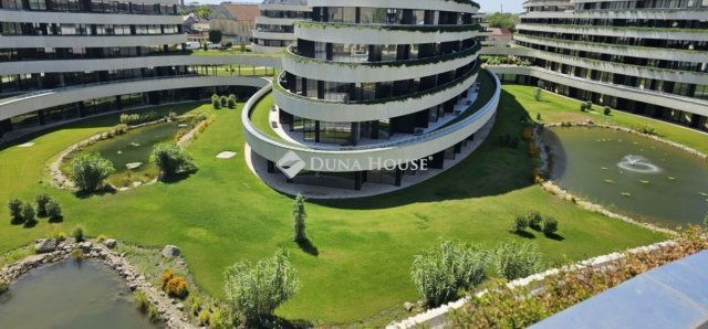 Eladó téglalakás, Szegeden 73 M Ft, 2 szobás