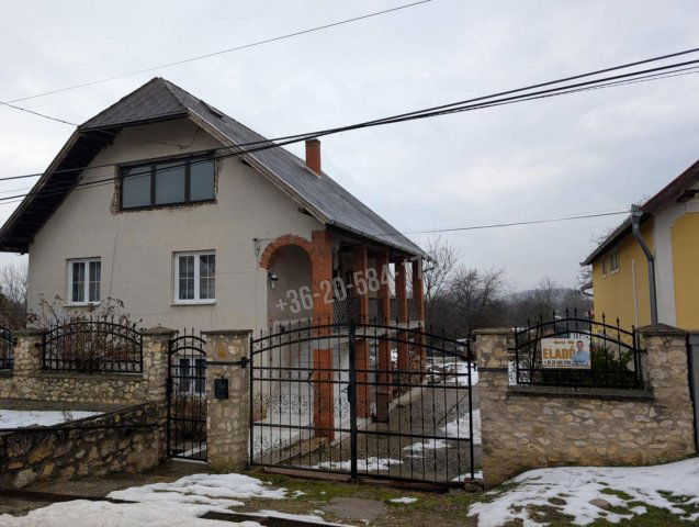 Eladó családi ház, Lesencetomajon 49.9 M Ft, 4 szobás