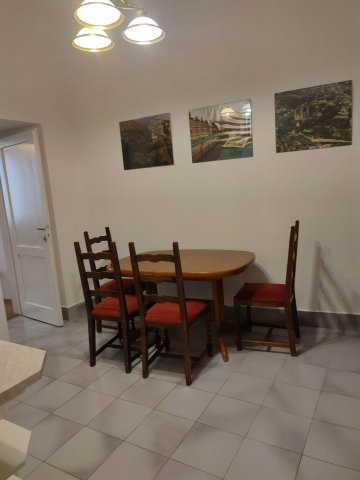 Kiadó téglalakás, albérlet, Pécsett 210 E Ft / hó, 2 szobás