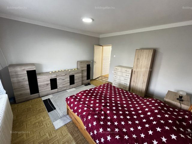 Eladó családi ház, Kadarkúton 17.9 M Ft, 3 szobás