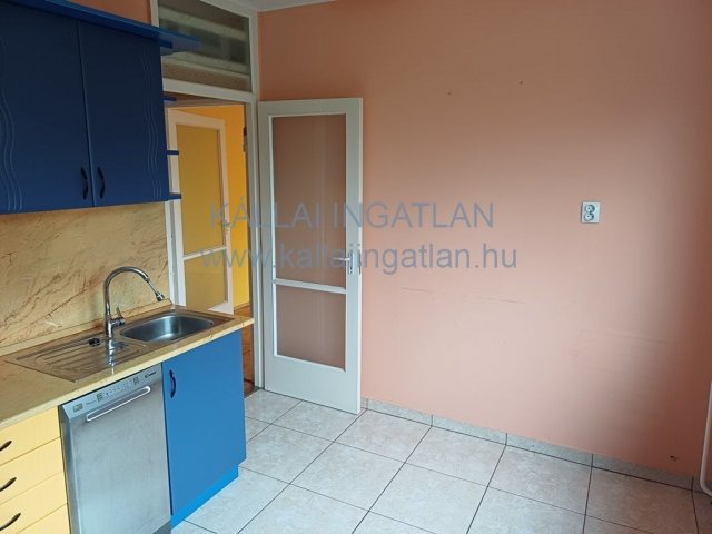 Kiadó panellakás, albérlet, Nyíregyházán, Árpád utcában