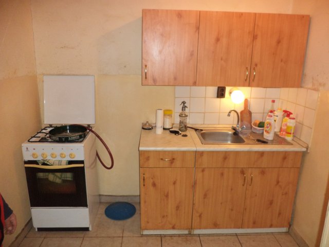 Eladó családi ház, Várpalotán 23.9 M Ft, 2 szobás