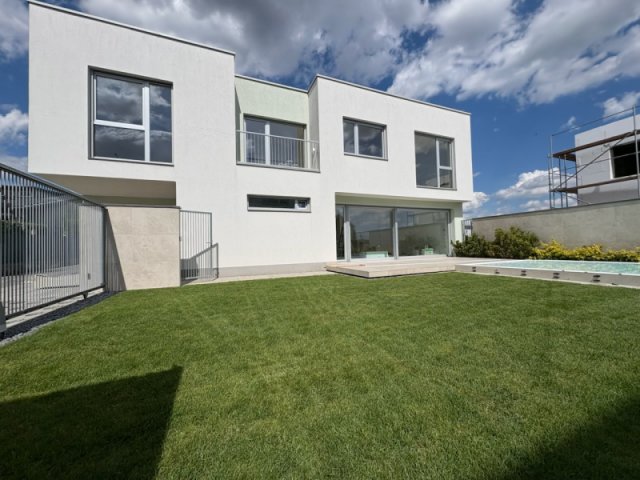 Eladó családi ház, Budapesten, XVIII. kerületben 264.9 M Ft