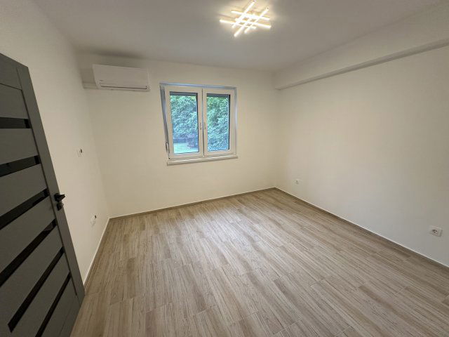 Kiadó téglalakás, albérlet, Debrecenben 300 E Ft / hó, 2 szobás