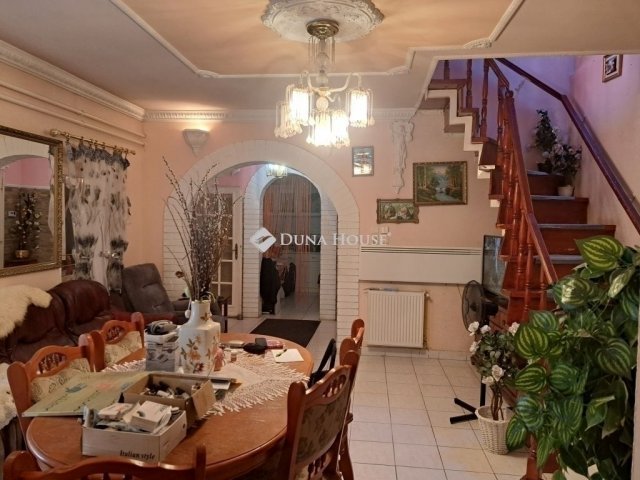 Eladó családi ház, Gyömrőn 89.9 M Ft, 5 szobás