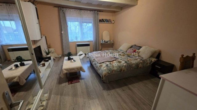 Eladó családi ház, Tápióságon 30 M Ft, 3 szobás