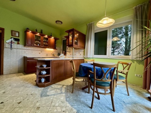 Eladó családi ház, Budakeszin 169.9 M Ft, 5 szobás