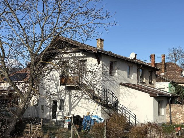 Eladó sorház, Pomázon 69.9 M Ft, 3 szobás / költözzbe.hu