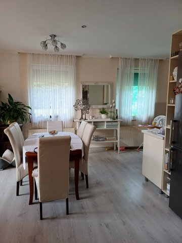 Eladó családi ház, Pilisjászfalun 117.9 M Ft, 4 szobás