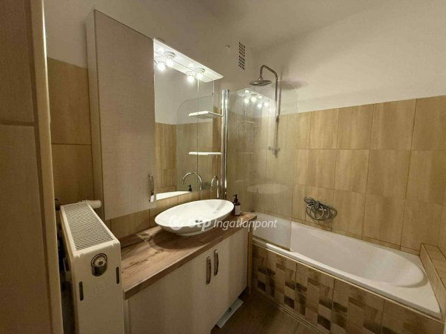 Eladó téglalakás, Egerben 58 M Ft, 3+1 szobás