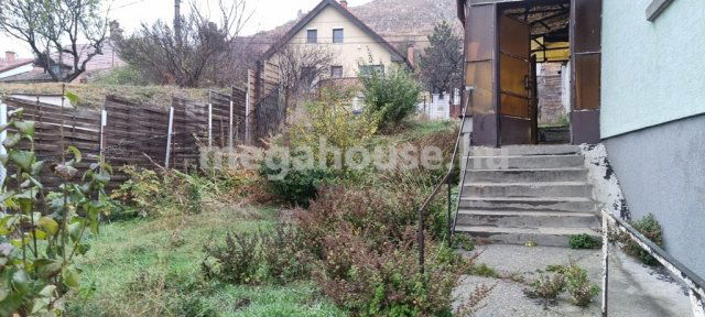 Eladó családi ház, Budaörsön 85 M Ft, 3 szobás