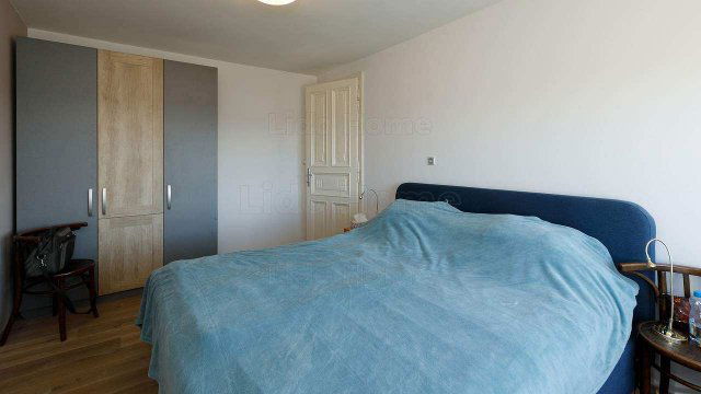 Eladó családi ház, Tihanyban 333 M Ft, 8+2 szobás