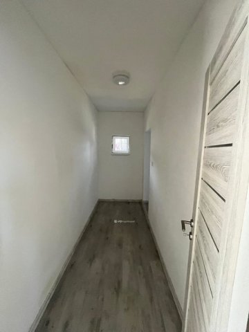 Eladó családi ház, Előszálláson 65 M Ft, 3 szobás